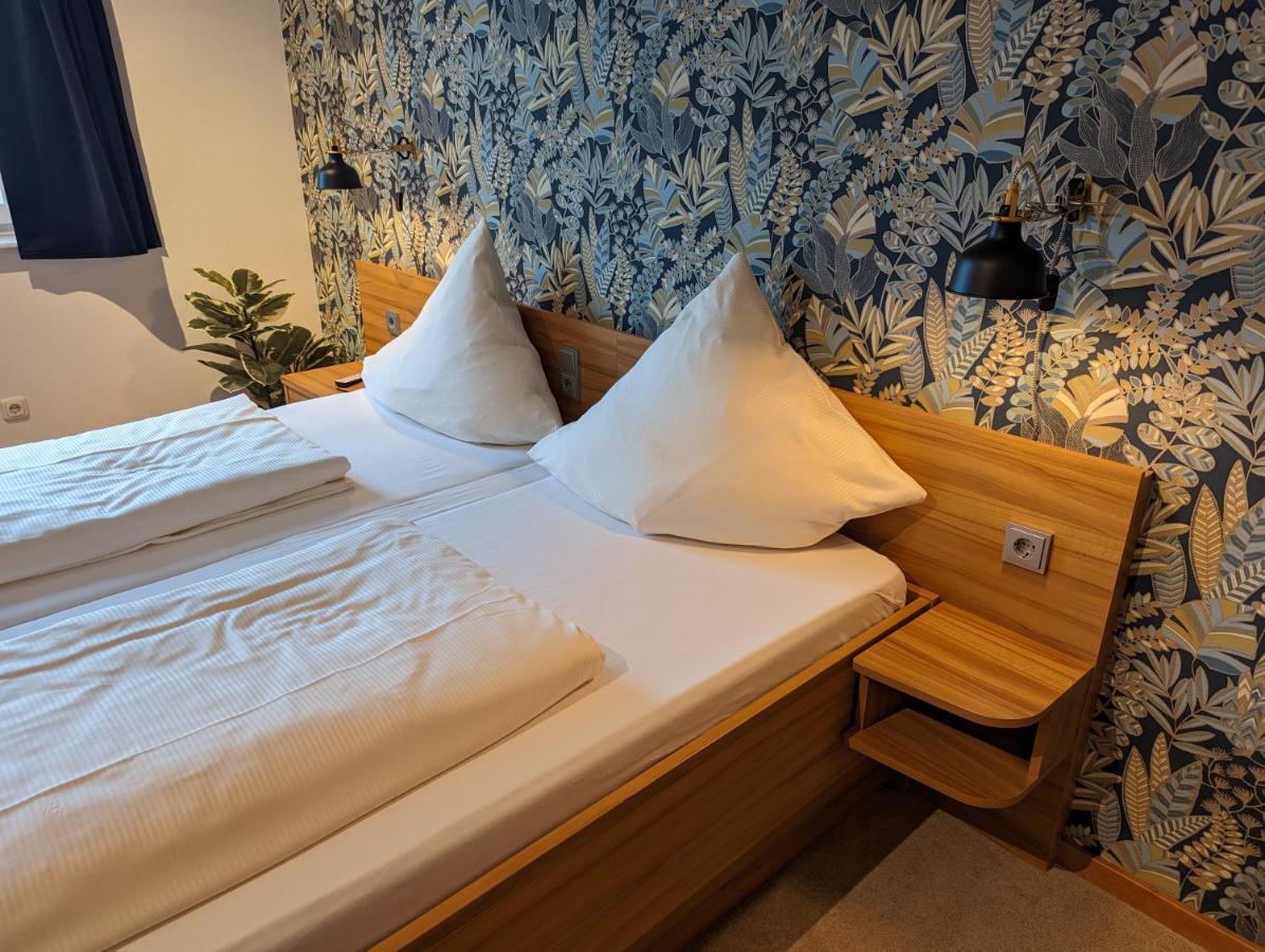 PaGa - Parkgaststaette Hotell Ehrenburg Exteriör bild